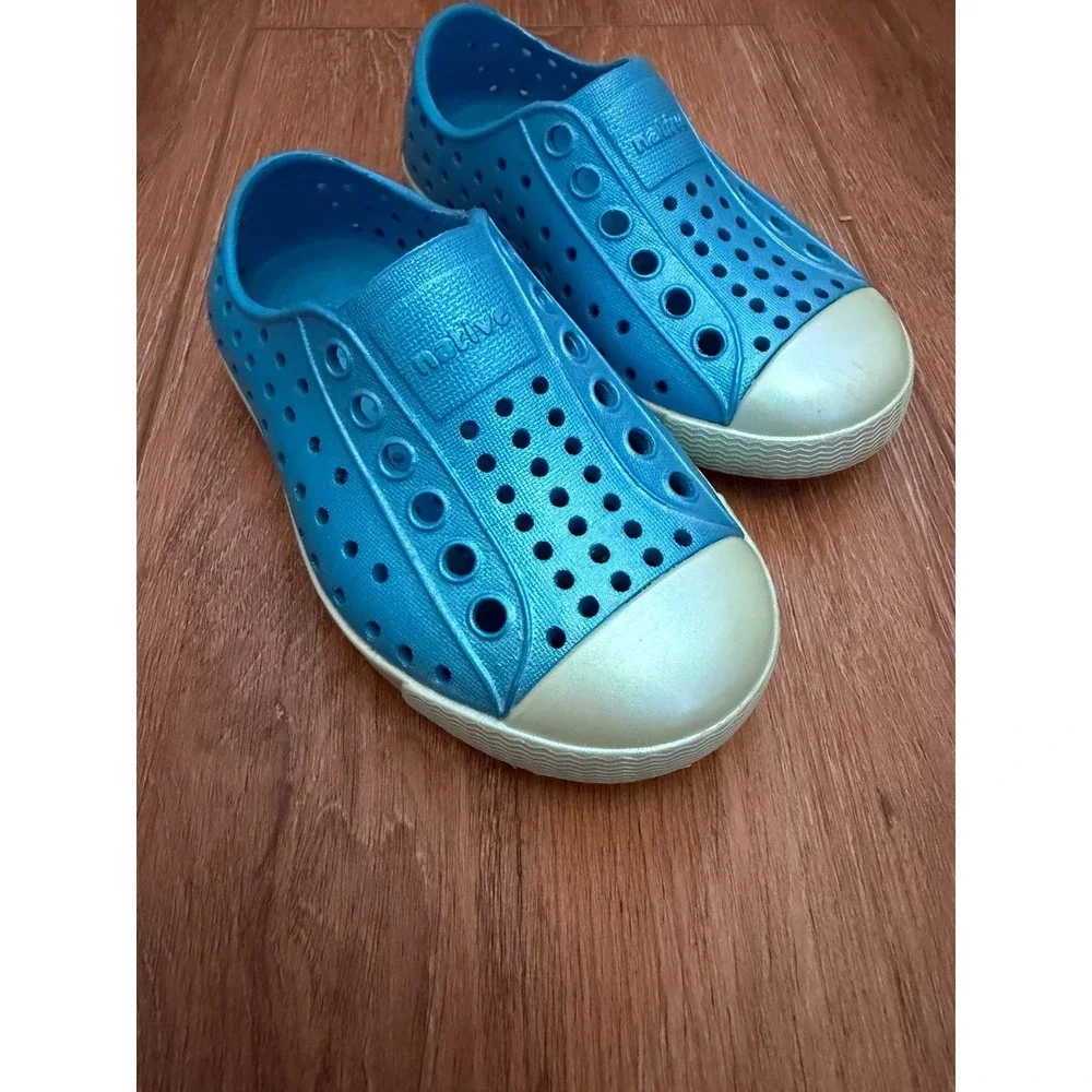 Native Jeffersons Sz 6